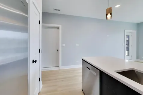 6548 South Maryland Avenue Chicago IL 60637