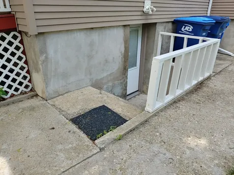 1422 Oakwood Avenue Des Plaines IL 60016