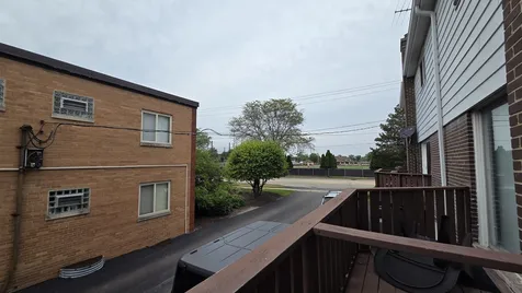 553 West Park Avenue Libertyville IL 60048