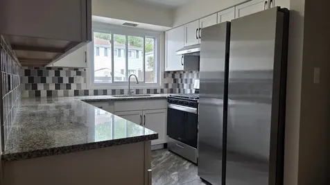 553 West Park Avenue Libertyville IL 60048