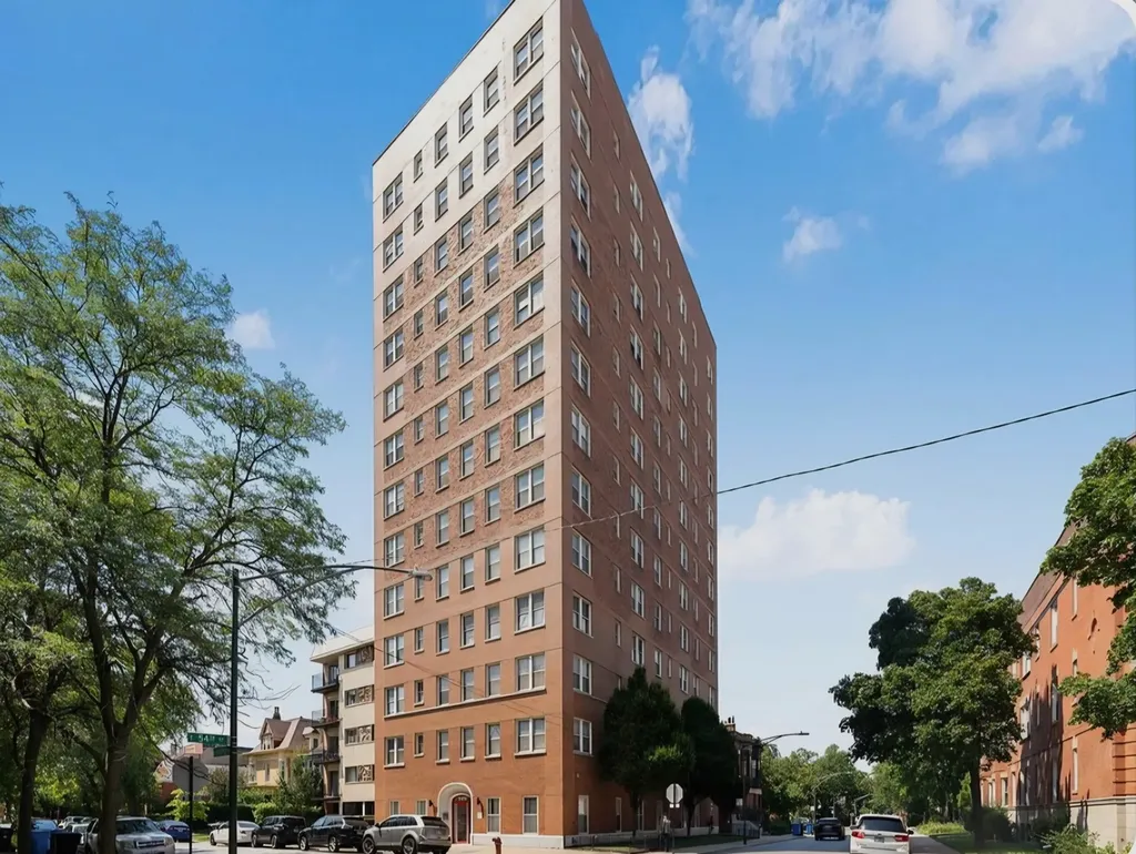 5400 South Harper Avenue Chicago IL 60615