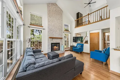 2216 Seaver Lane Hoffman Estates IL 60169