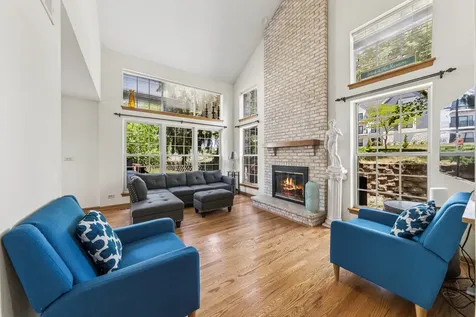 2216 Seaver Lane Hoffman Estates IL 60169