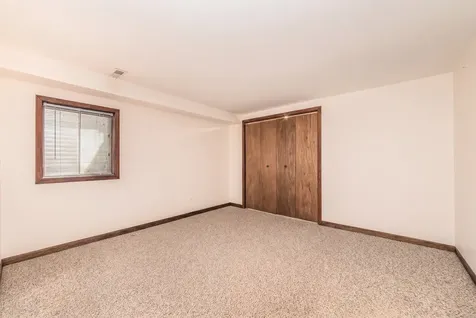 1862 Grosse Pointe Drive Hanover Park IL 60133