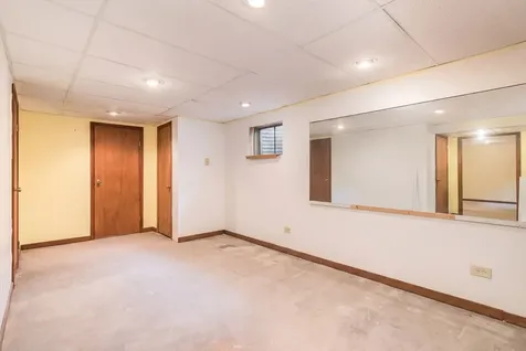 1862 Grosse Pointe Drive Hanover Park IL 60133