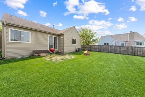 1862 Grosse Pointe Drive Hanover Park IL 60133