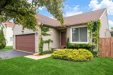 1862 Grosse Pointe Drive Hanover Park IL 60133