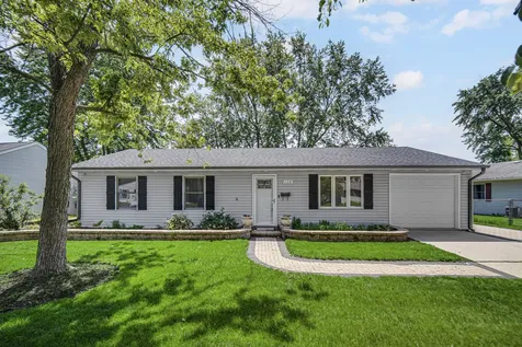 128 Saugatuck Road Montgomery IL 60538