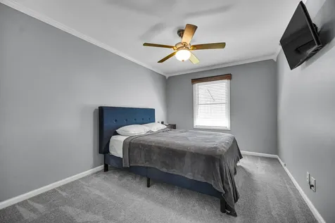 128 Saugatuck Road Montgomery IL 60538