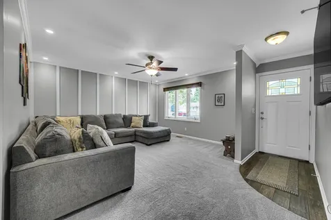 128 Saugatuck Road Montgomery IL 60538