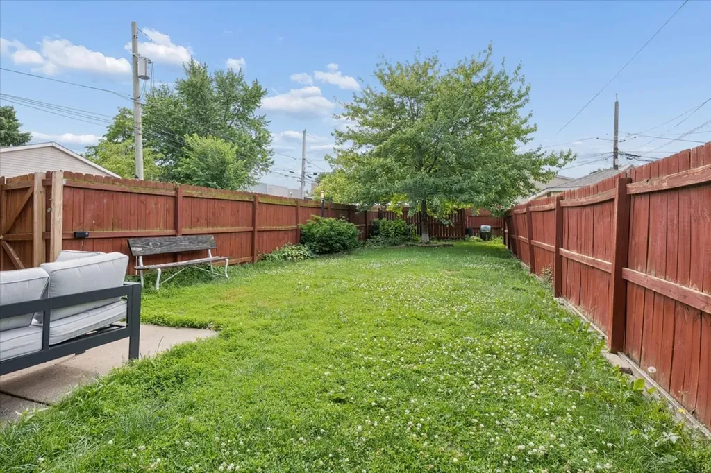 2114 North Spaulding Avenue Chicago IL 60647