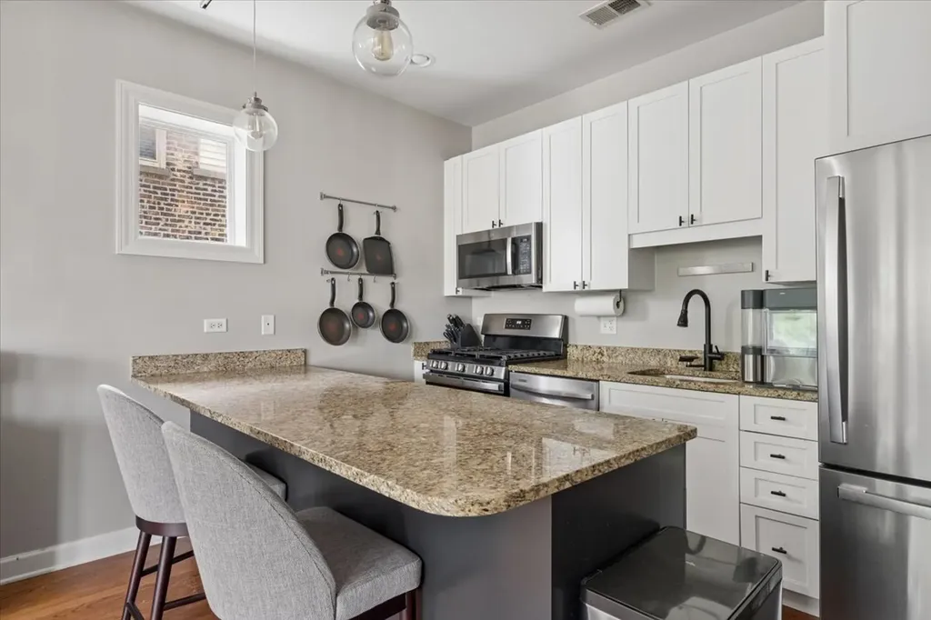2114 North Spaulding Avenue Chicago IL 60647