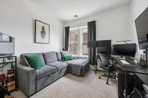 2114 North Spaulding Avenue Chicago IL 60647