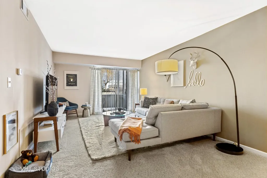 1637 Westminster Drive Naperville IL 60563