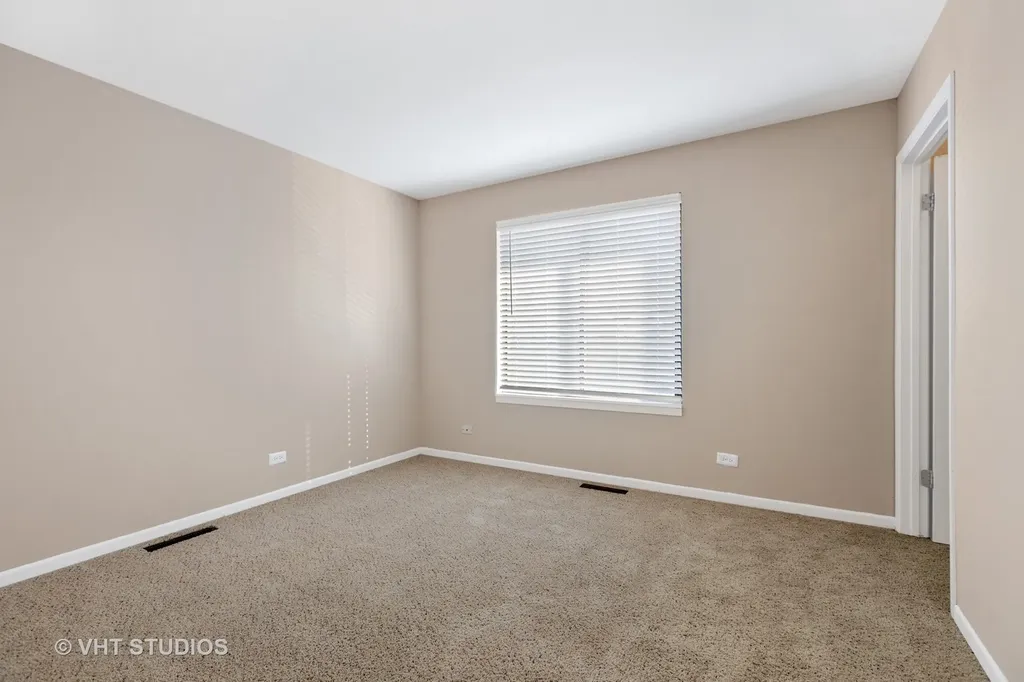 1637 Westminster Drive Naperville IL 60563