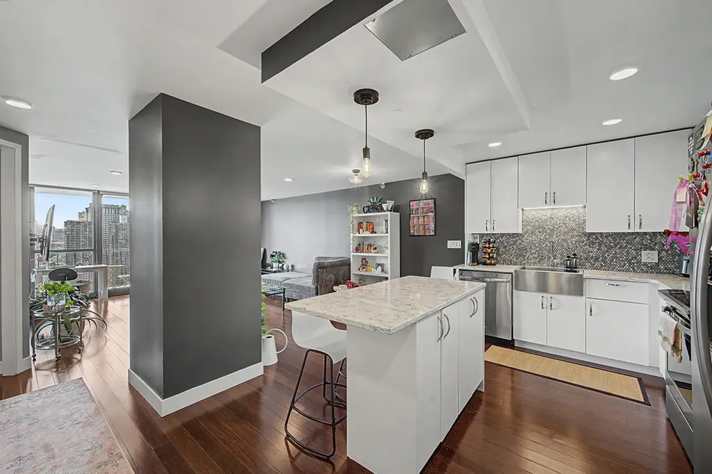 10 East Ontario Street Chicago IL 60611