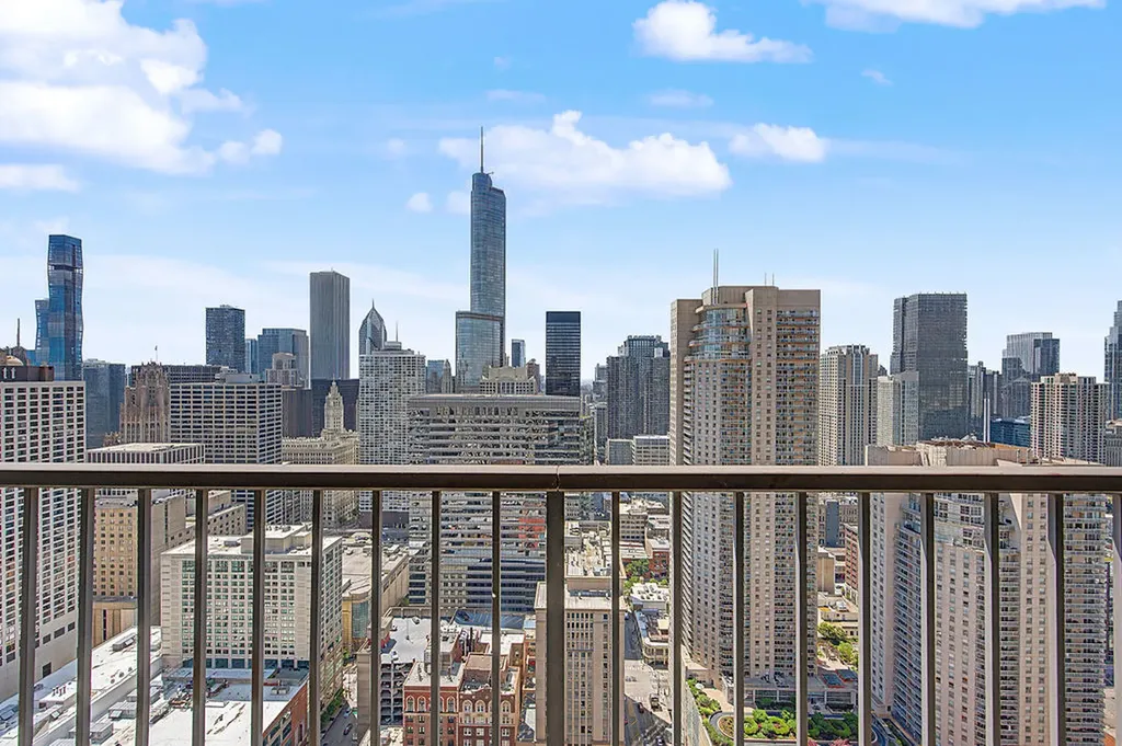 10 East Ontario Street Chicago IL 60611