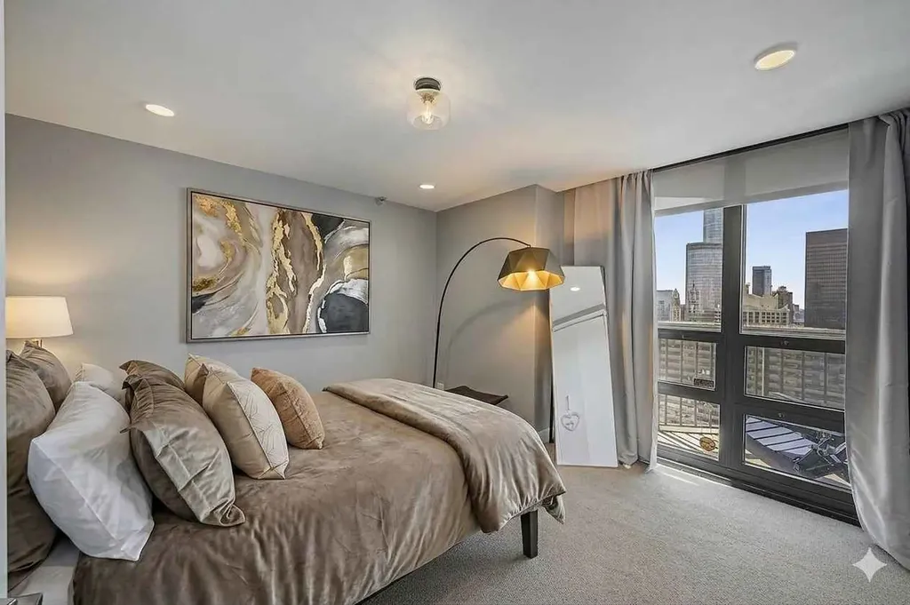 10 East Ontario Street Chicago IL 60611