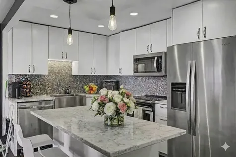 10 East Ontario Street Chicago IL 60611