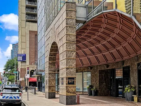10 East Ontario Street Chicago IL 60611
