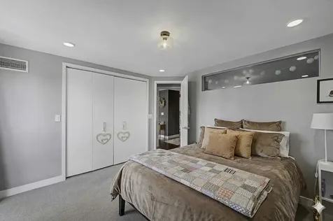 10 East Ontario Street Chicago IL 60611