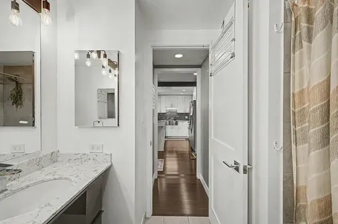 10 East Ontario Street Chicago IL 60611