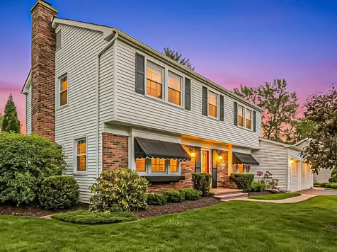 5 Knight Hill Lane Buffalo Grove IL 60089