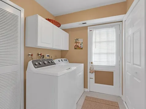5 Knight Hill Lane Buffalo Grove IL 60089