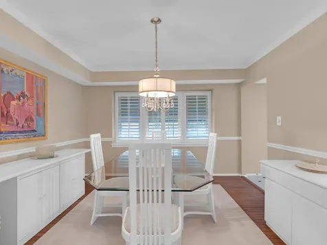 5 Knight Hill Lane Buffalo Grove IL 60089