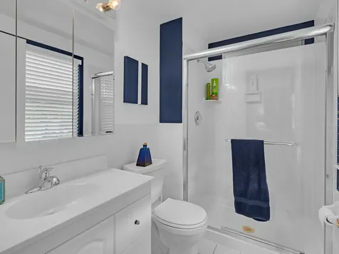 5 Knight Hill Lane Buffalo Grove IL 60089