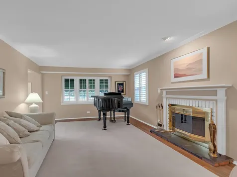 5 Knight Hill Lane Buffalo Grove IL 60089