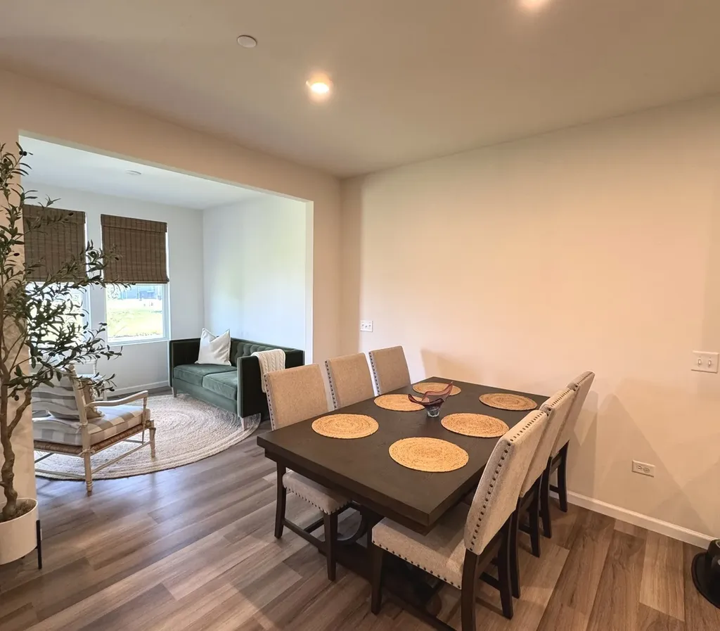 1221 Josiah Road Naperville IL 60563