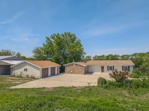 2323 Duke Drive Bloomington IL 61705