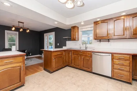 2323 Duke Drive Bloomington IL 61705