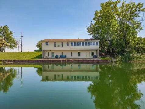 2323 Duke Drive Bloomington IL 61705