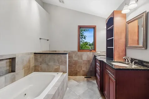 14460 South Saddle Brook Lane Homer Glen IL 60491