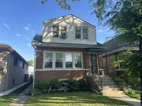 5346 North Ludlam Avenue Chicago IL 60630