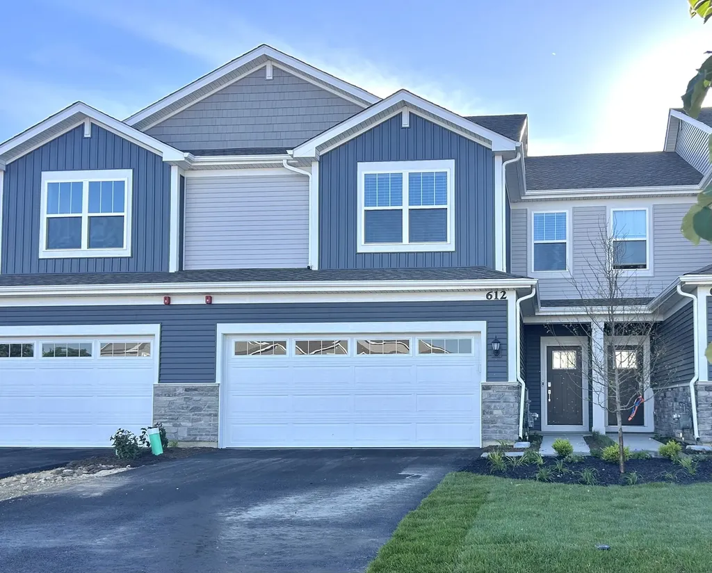 612 Cassia Court Crystal Lake IL 60012