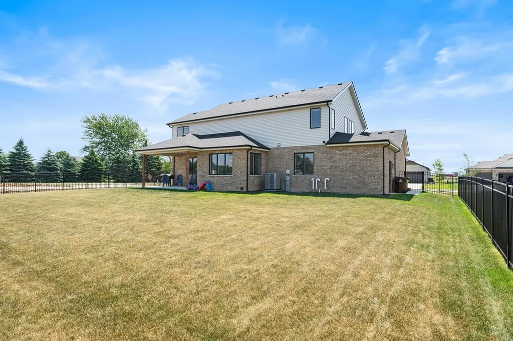 1091 Kinley Drive New Lenox IL 60451