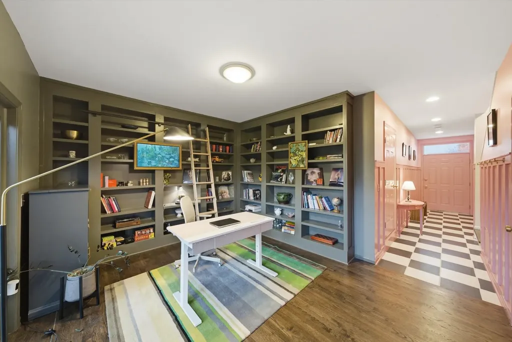 5844 North Hermitage Avenue Chicago IL 60660