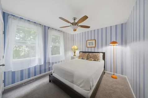 5844 North Hermitage Avenue Chicago IL 60660