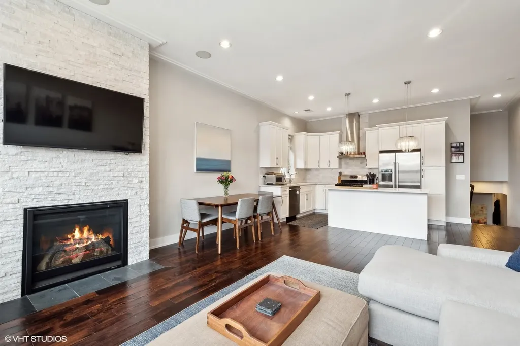 3209 North Elston Avenue Chicago IL 60618