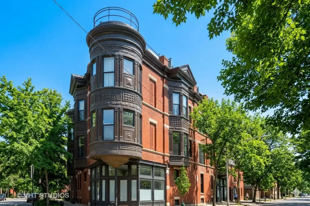 1920 North Seminary Avenue Chicago IL 60614