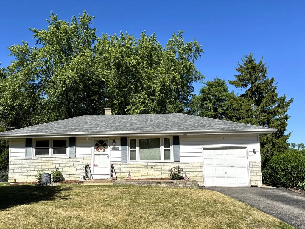 39600 Janet Court N Antioch IL 60002
