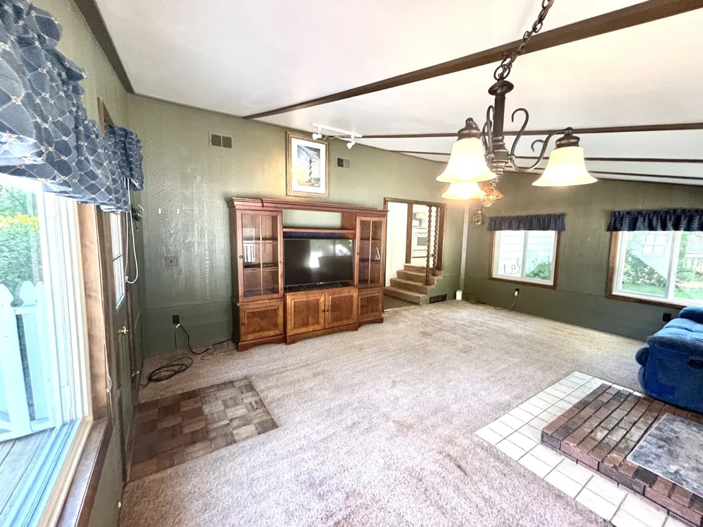 39600 Janet Court N Antioch IL 60002