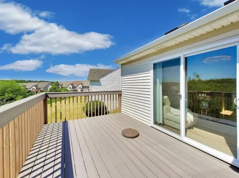 986 Viewpoint Drive Lake In The Hills IL 60156
