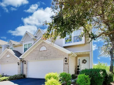 986 Viewpoint Drive Lake In The Hills IL 60156