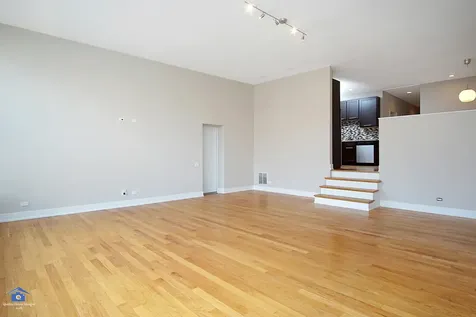 2756 North Ashland Avenue Chicago IL 60614