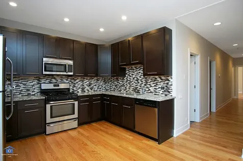 2756 North Ashland Avenue Chicago IL 60614