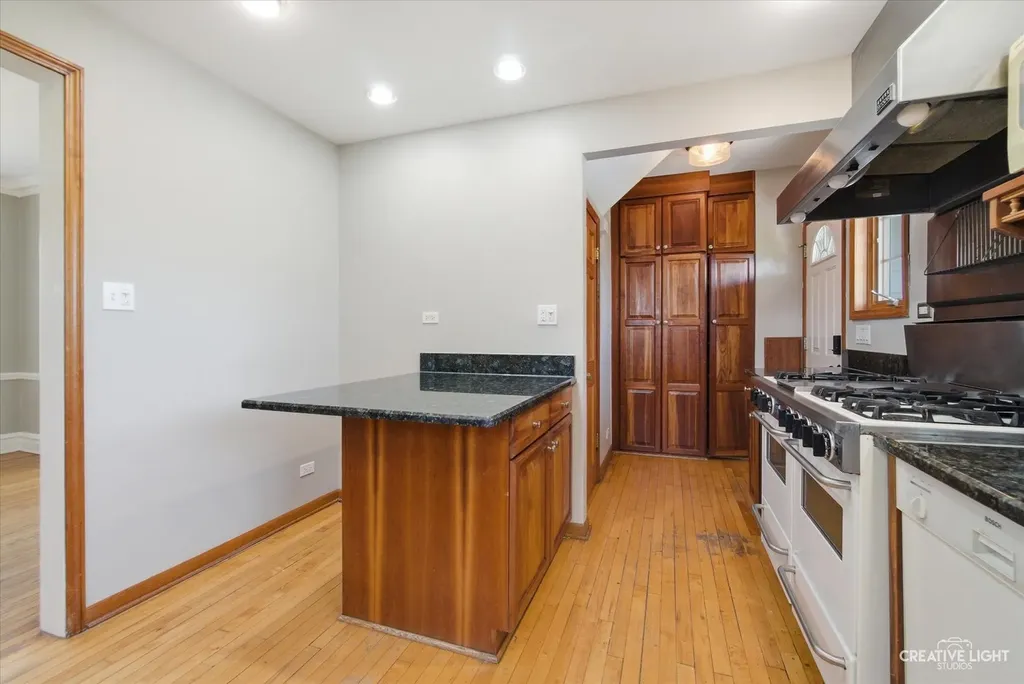 718 South Naperville Road Wheaton IL 60189